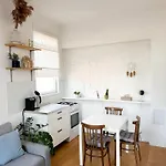 アパート City Center Stylish Apartment With Ac In Bratislava ブラチスラヴァ