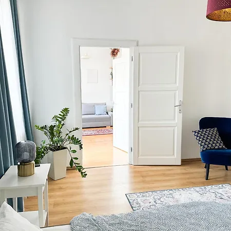 City Center Stylish Apartment In Bratislava Apartment *
